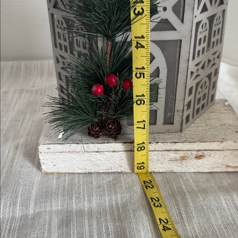 Wooden Church Christmas Decorations lights up white, Gray and Black Pinecone new - Picture 8 of 9